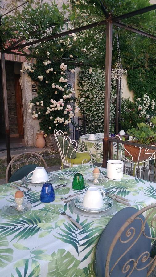 Bed And Breakfast Papillon Perledo Bagian luar foto