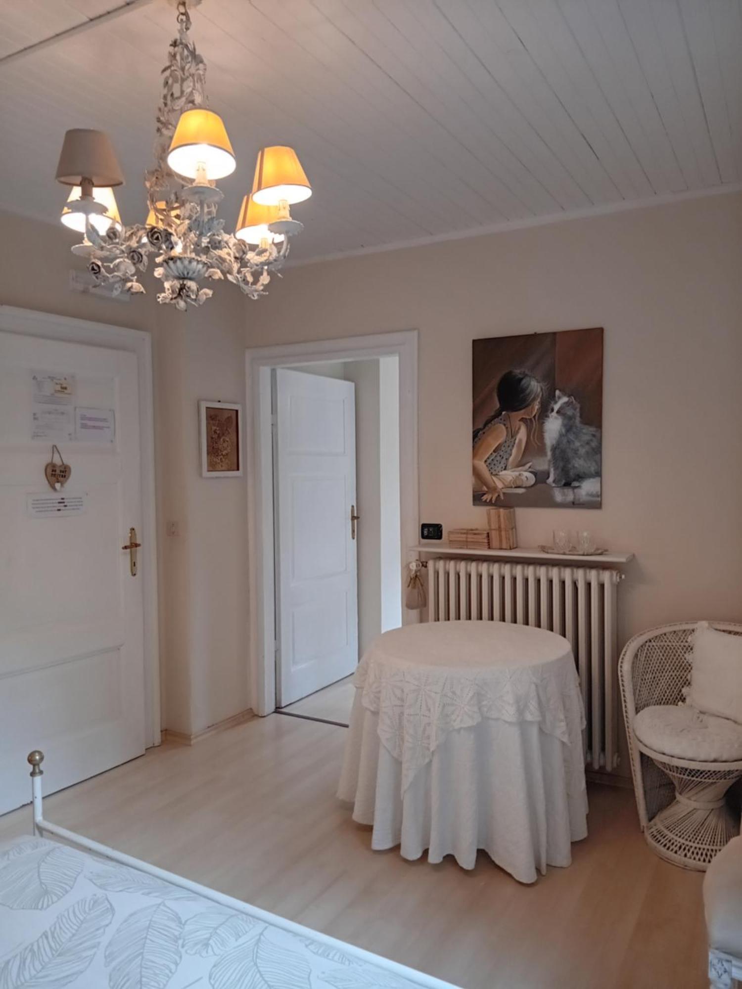 Bed And Breakfast Papillon Perledo Bagian luar foto
