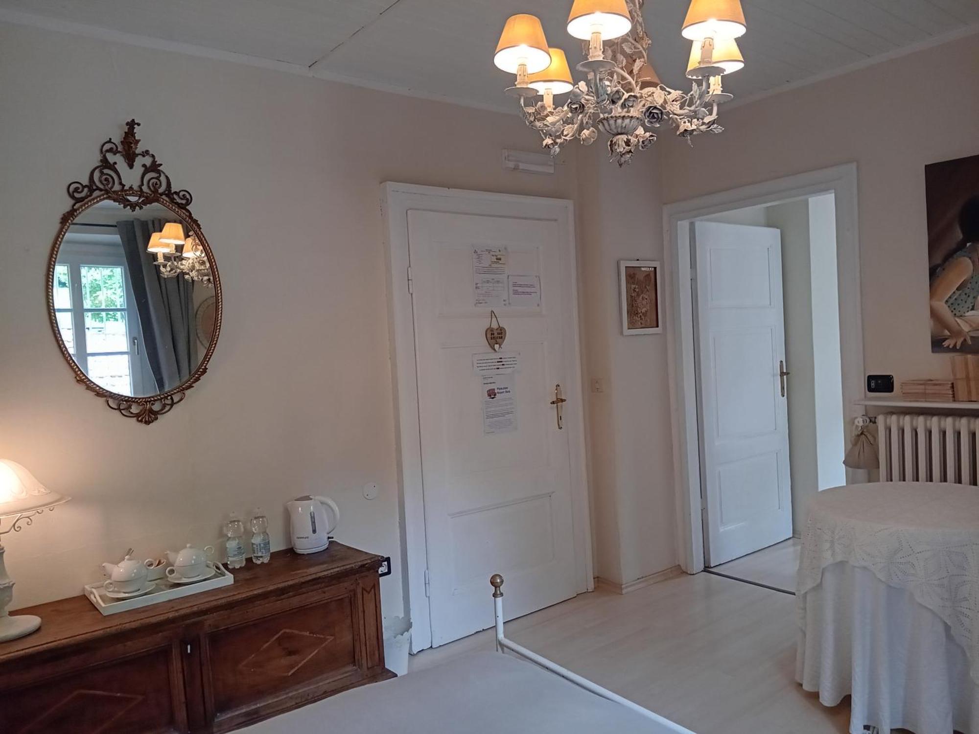 Bed And Breakfast Papillon Perledo Bagian luar foto